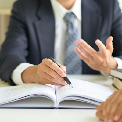 lawyers-are-advising-clients-about-real-estate-law-2024-12-06-20-27-56-utc